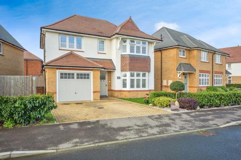 3 bedroom detached house for sale, Hagelstowe Avenue, Rochester ME3