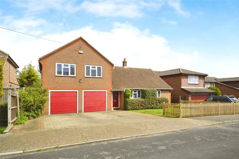 4 bedroom detached house for sale, Kingshill Drive, Rochester ME3