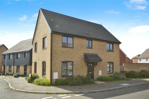 19 Hogarth Close, Hoo, Rochester, ME3 9UT