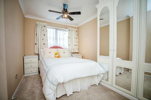 13 Binney Road, Allhallows, Rochester, ME3 9QP