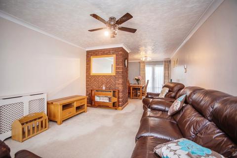 13 Binney Road, Allhallows, Rochester, ME3 9QP