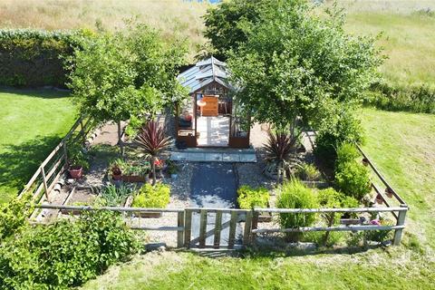 Beech Lodge Chapel Road, Isle Of Grain, Rochester, ME3 0DT