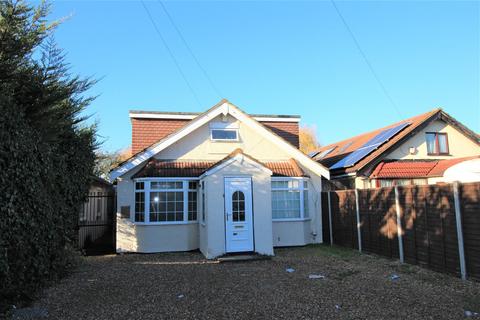 3 bedroom bungalow to rent, Hillingdon, Middlesex