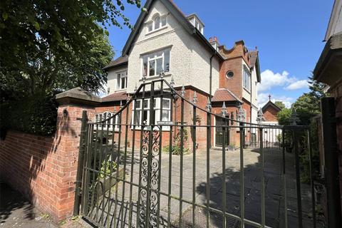 5 bedroom detached house for sale, Wharncliffe Road, Derbyshire DE7