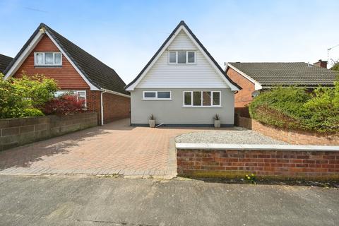 3 bedroom bungalow for sale, Springfield Gardens, Derbyshire DE7