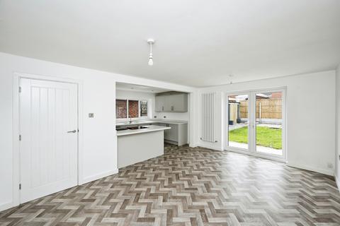 3 bedroom bungalow for sale, Springfield Gardens, Derbyshire DE7