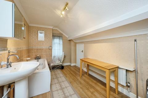 3 bedroom end of terrace house for sale, Nottingham Road, Derbyshire DE7