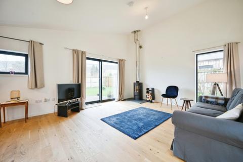 11 Carn Glas, Drumnadrochit, Inverness, IV63 6AF