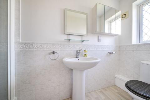 66 Bradgate Road, Bedford, MK40 3GB