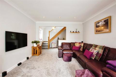 6 Ascot Close, Kirkby In Ashfield, Nottingham, NG17 7FG