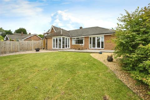 3 bedroom bungalow for sale, Chatsworth Drive, Nottinghamshire NG18