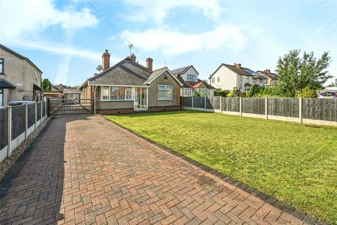 3 bedroom bungalow for sale, Watnall Road, Nottingham NG15