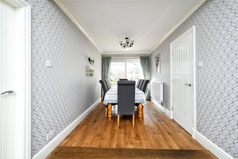 3 bedroom bungalow for sale, Watnall Road, Nottingham NG15