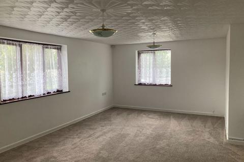 1 Kent Close, St Dennis, St Austell, PL26 8DP