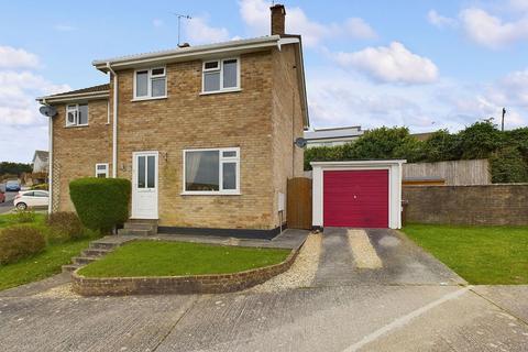 21 Polmarth Close, St Austell, PL25 3TW