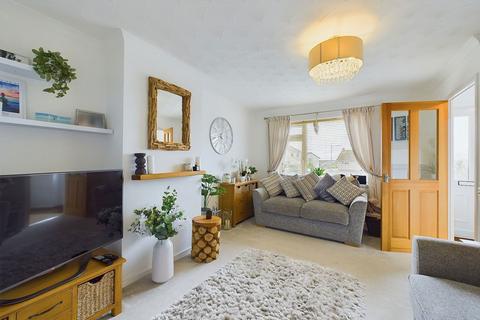 21 Polmarth Close, St Austell, PL25 3TW