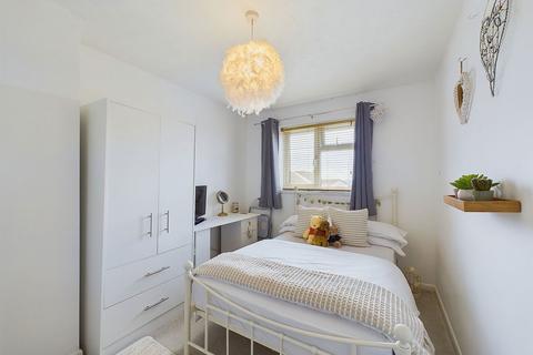 21 Polmarth Close, St Austell, PL25 3TW