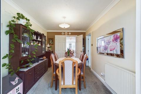 211 Manor View, Par, PL24 2EP