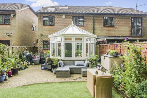 4 bedroom semi-detached house for sale, Harrow Road, Warlingham CR6