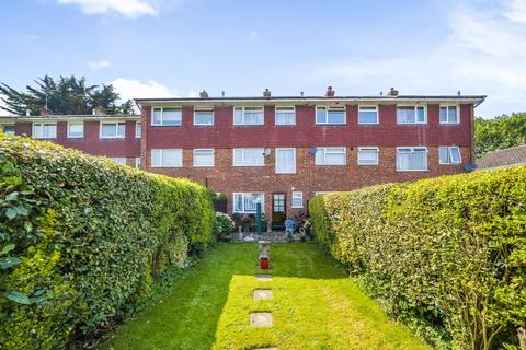 8 Lunar Close, Biggin Hill, Westerham, TN16 3DY