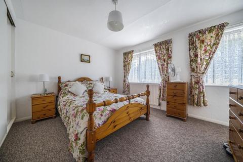 8 Lunar Close, Biggin Hill, Westerham, TN16 3DY