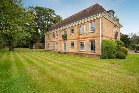 2 bedroom flat for sale, Catherine House, Queenshill Lodge, London Road, Ascot, SL5