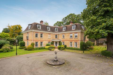 2 bedroom flat for sale, Catherine House, Queenshill Lodge, London Road, Ascot, SL5