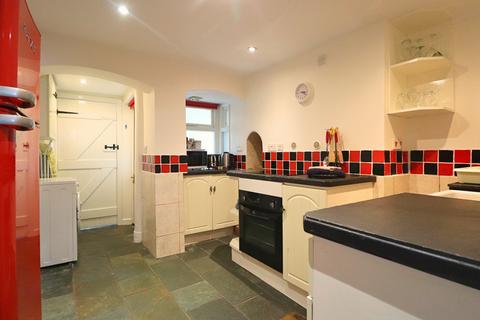 2 bedroom townhouse for sale, St Mary's Street, Monmouth, NP25