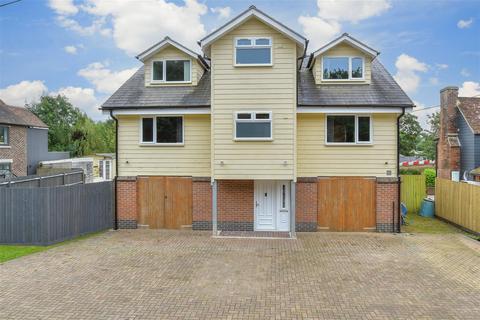 4 bedroom detached house for sale, Hampstead Lane, Yalding, Maidstone, Kent