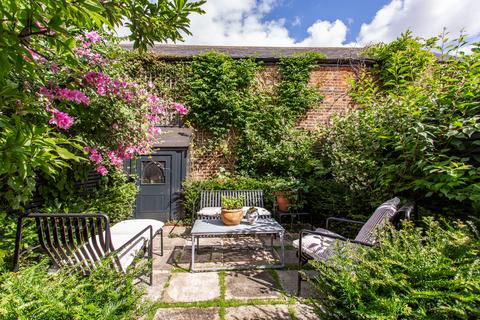 3 bedroom terraced house for sale, Morgan Street, Mile End, E3