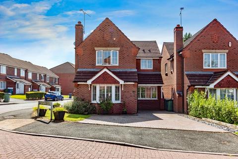 3 bedroom detached house for sale, Darwin Close, Stone ST15