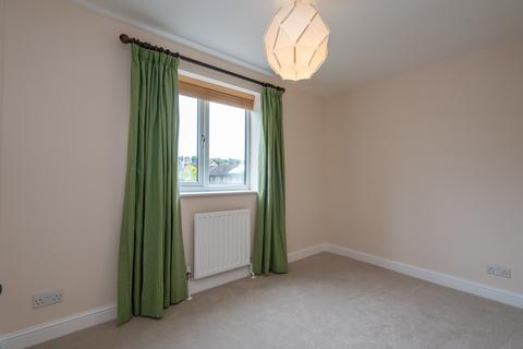17 Brook Lane, Berkhamsted, HP4 1SX