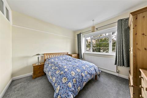 2 bedroom apartment for sale, Sheen Court, Richmond, TW10