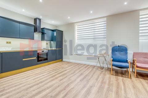 2 bedroom flat to rent, Argyle Road, London W13