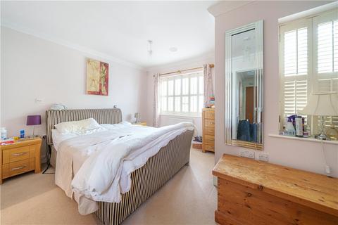 6 Rawlings Close, Beckenham, BR3 3GR