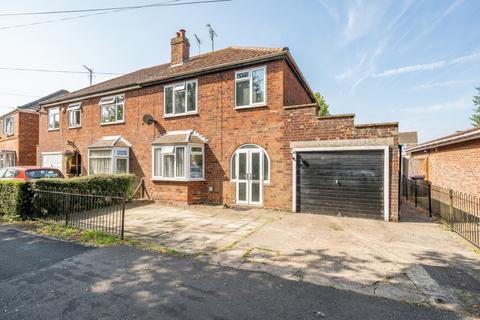 3 bedroom semi-detached house for sale, North Road, Sleaford, Lincolnshire, NG34