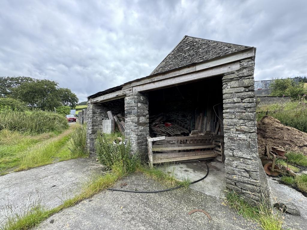 Stone Lean To