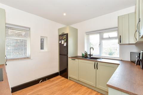 13 Canada Road, Arundel, BN18 9HZ