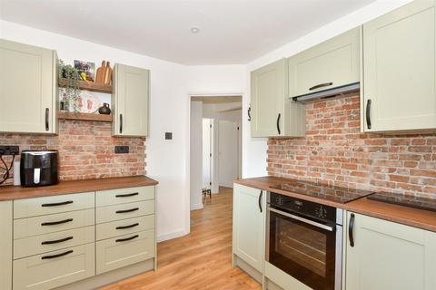 13 Canada Road, Arundel, BN18 9HZ