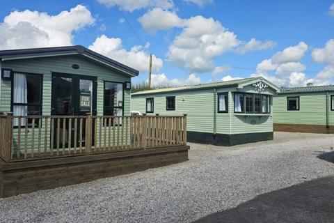 2 bedroom lodge for sale, Meadows Retreat Lodge Park