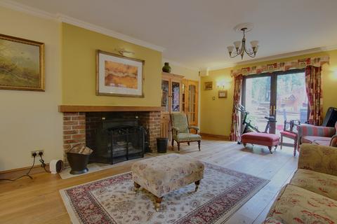 5 bedroom semi-detached house for sale, Awbridge, Romsey