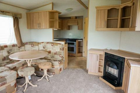 2 bedroom static caravan for sale, Dovercourt Holiday Park