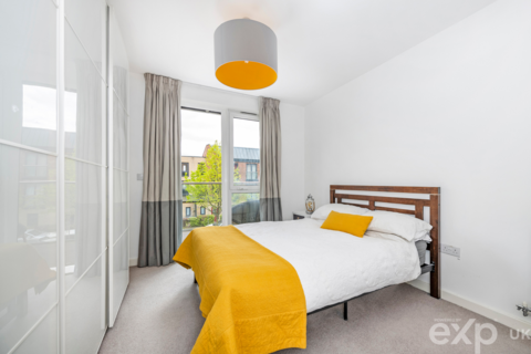 1 bedroom flat for sale, Lacey Drive, London HA8