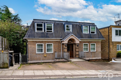 Flat 1, Glendower Lodge The Rise, London, NW7 2LL