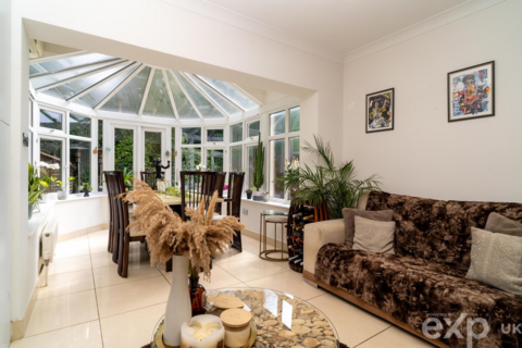 Flat 1, Glendower Lodge The Rise, London, NW7 2LL