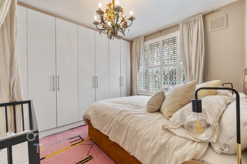 1 bedroom flat for sale, Herbert Street, Chalk Farm, NW5