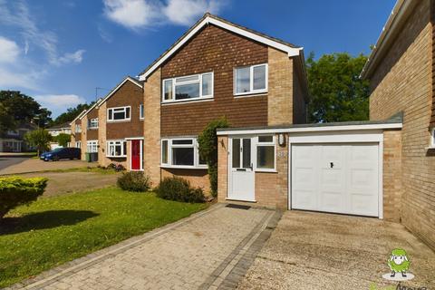 3 bedroom detached house for sale, Gannet Close, Basingstoke, Hampshire, RG22