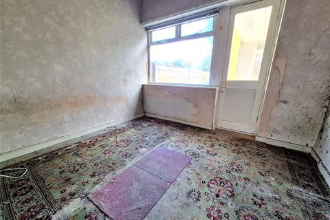 12 Cotswold Avenue, Chadderton, Oldham, OL9 8PJ