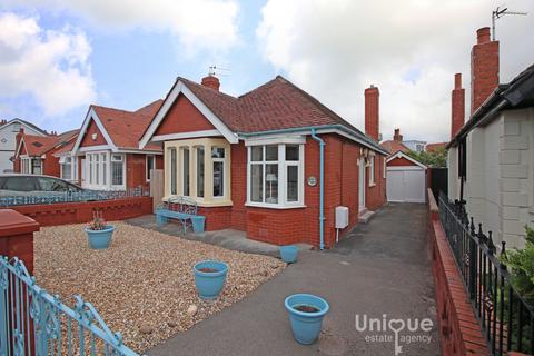 2 bedroom bungalow for sale, Warbreck Drive,  Blackpool, FY2