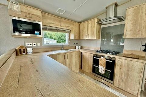 2 bedroom lodge for sale, Hedley Wood Holiday Park